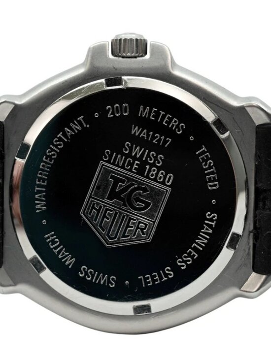 1990s Tag Heuer Professional Formula 1 Quartz Unisex WA1217  Tag Heuer 35mm Formula 1 Black/ Pink Dial Swiss Made Quartz Watch- Ref: WA1217!